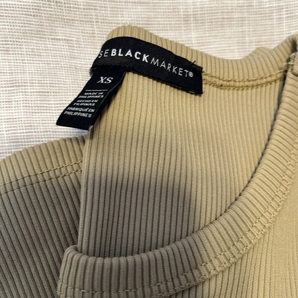 Foundation tee - Picture 5 of 5